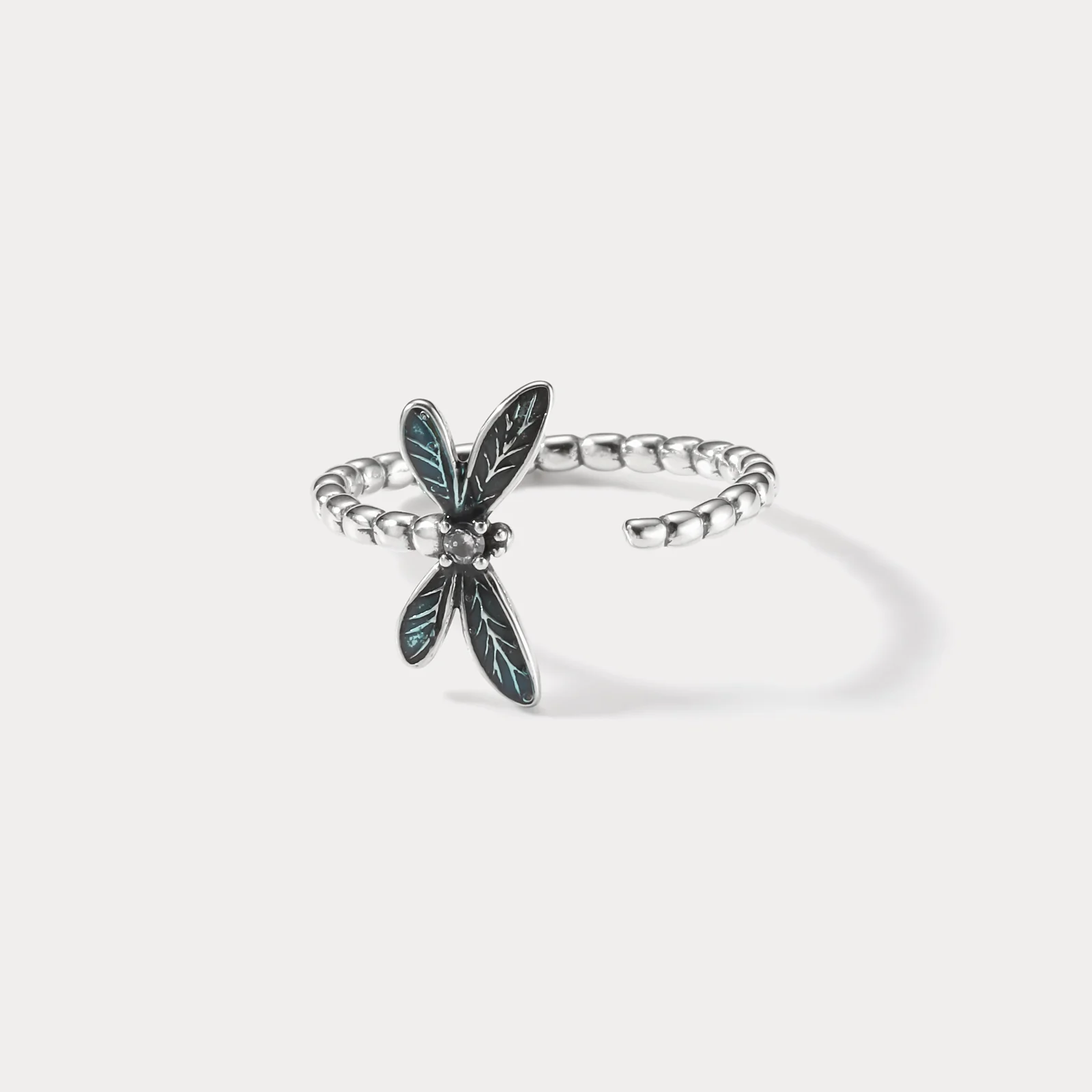 Elegant Dragonfly Bead Ring