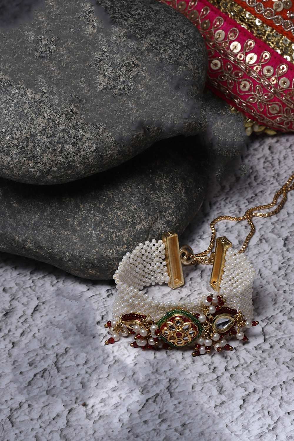 Elegant Faux Pearl Beaded Bracelet