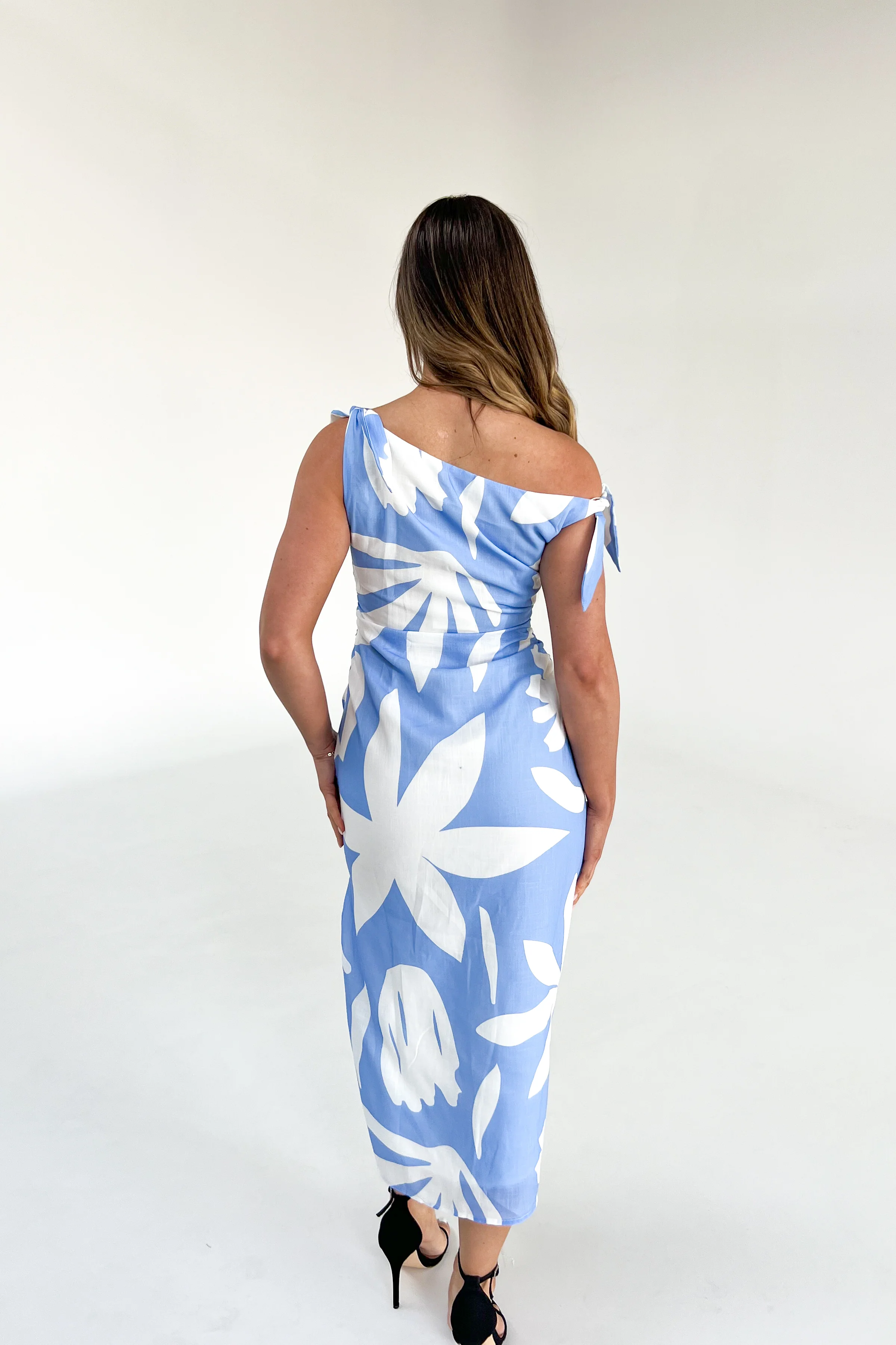 Elegant Blue Off-Shoulder Maxi Dress