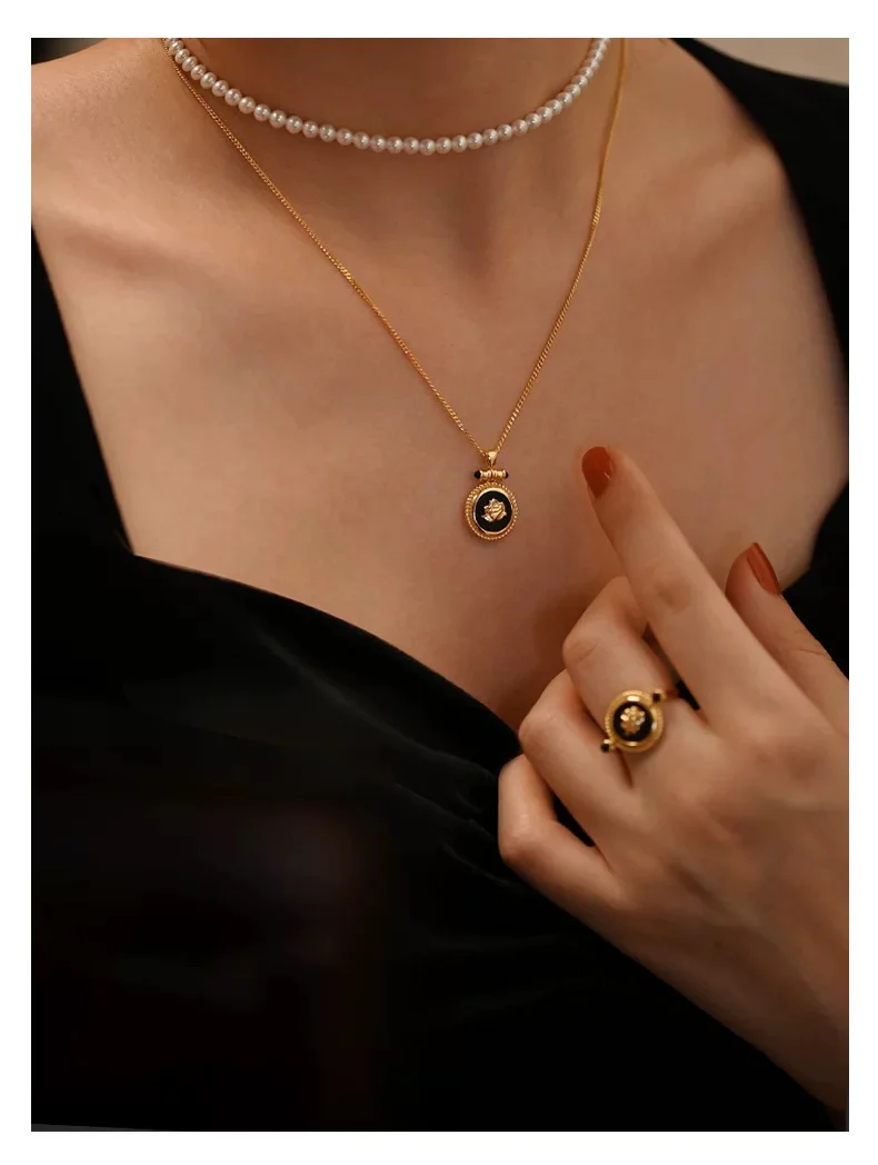 Chic Double-Layer Faux Gold Necklace